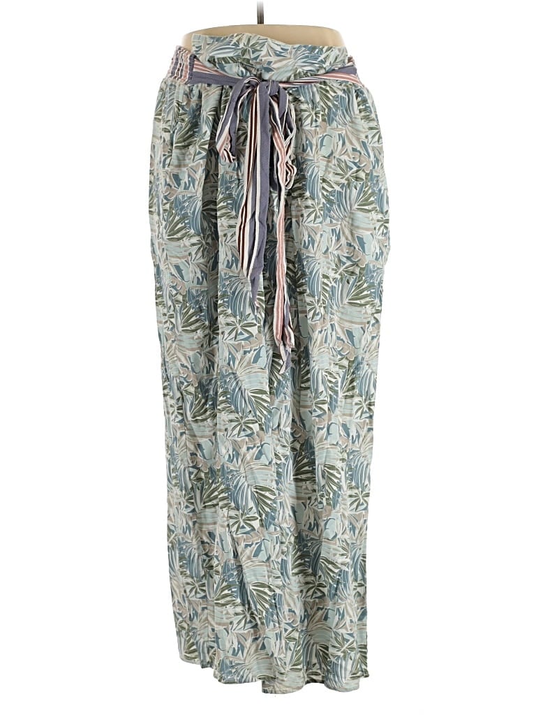 Pre-owned Davi & Dani Casual Pants In Green