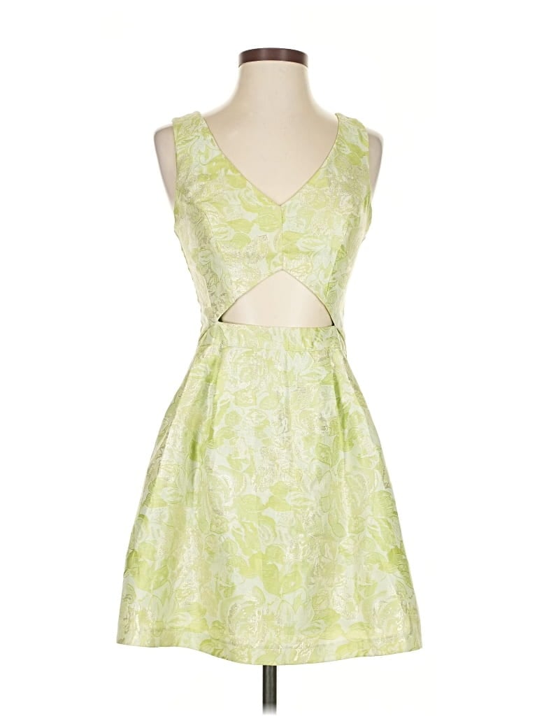 Pre-owned Sans Souci Cocktail Dress In Green