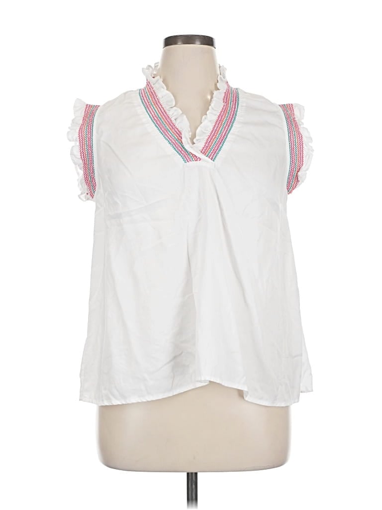 Pre-owned Crown & Ivy Sleeveless Blouse In White