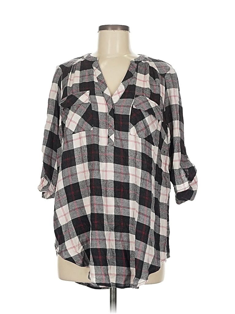Pre-owned Torrid 3/4 Sleeve Button Down Shirt In Gray