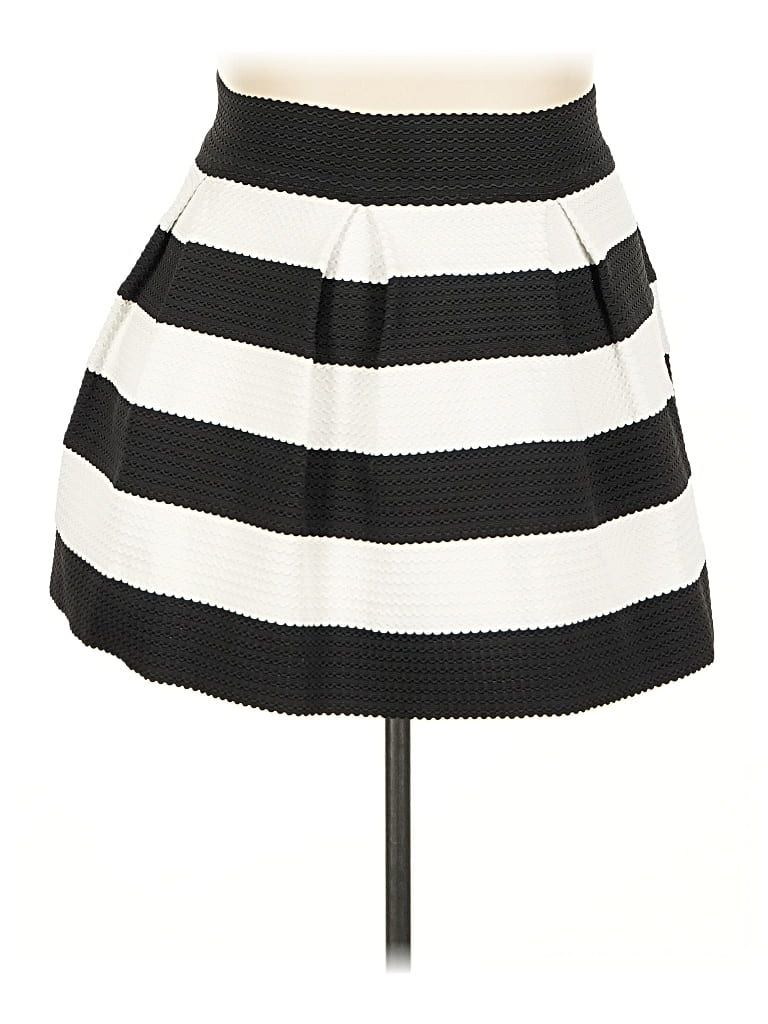 Pre-owned Xhilaration Casual Skirt In Black