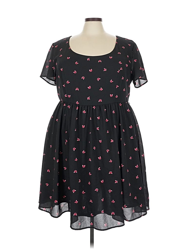 Pre-owned Torrid Casual Dress In Black