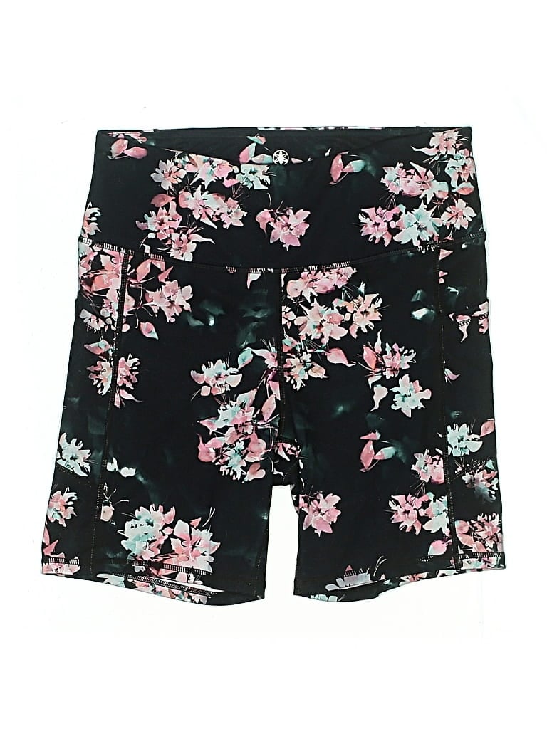 Pre-owned Gaiam Shorts In Black