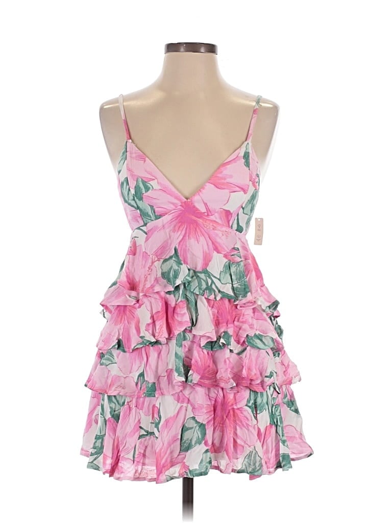 Pre-owned Hollister Tank Top Pink Halter Neckline Tops