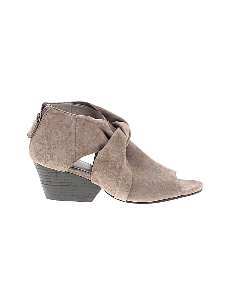 Pre-owned Eileen Fisher Heels In Gray