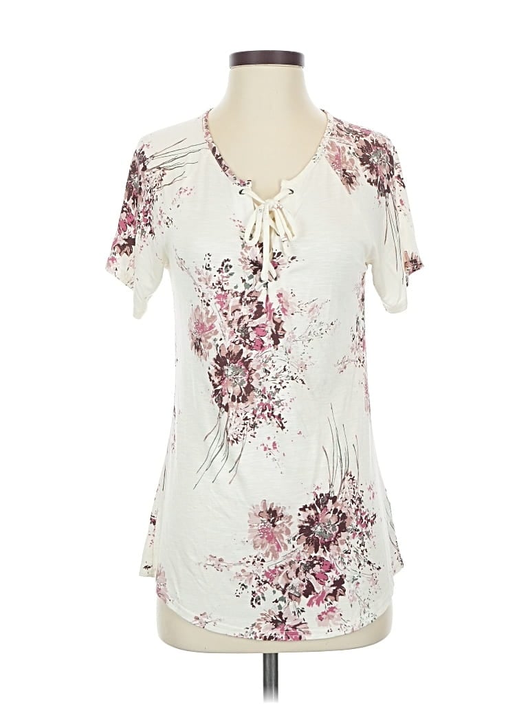 Pre-owned Maurices Short Sleeve T-shirt In White