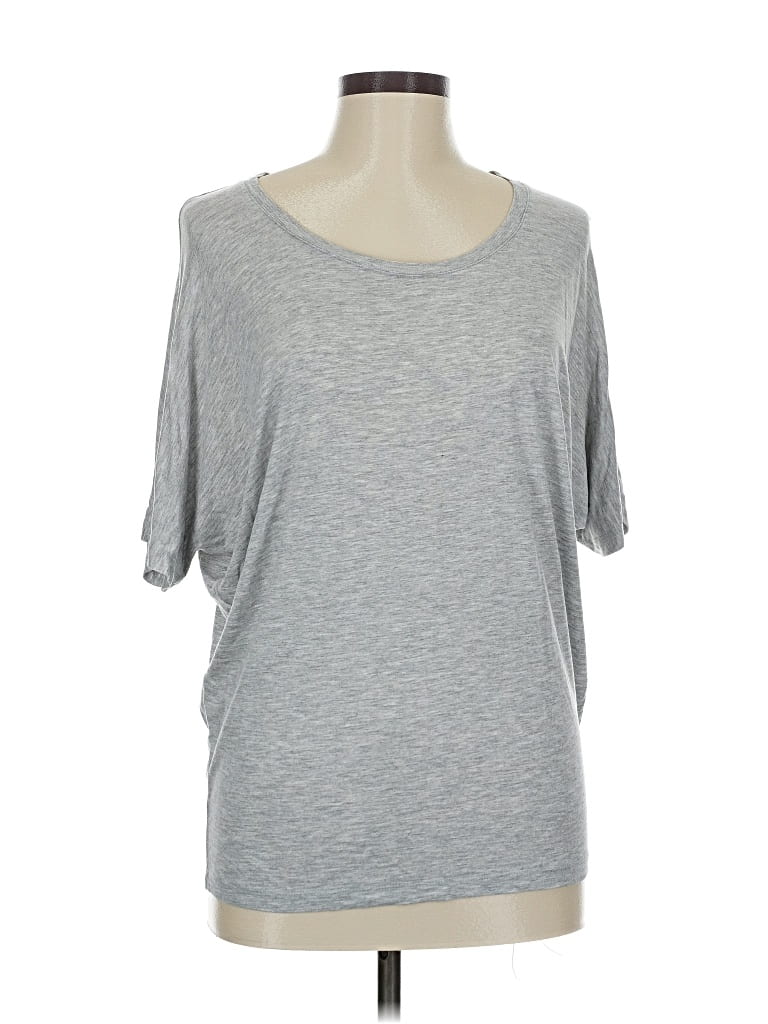 Pre-owned Vince 3/4 Sleeve T-shirt In Gray