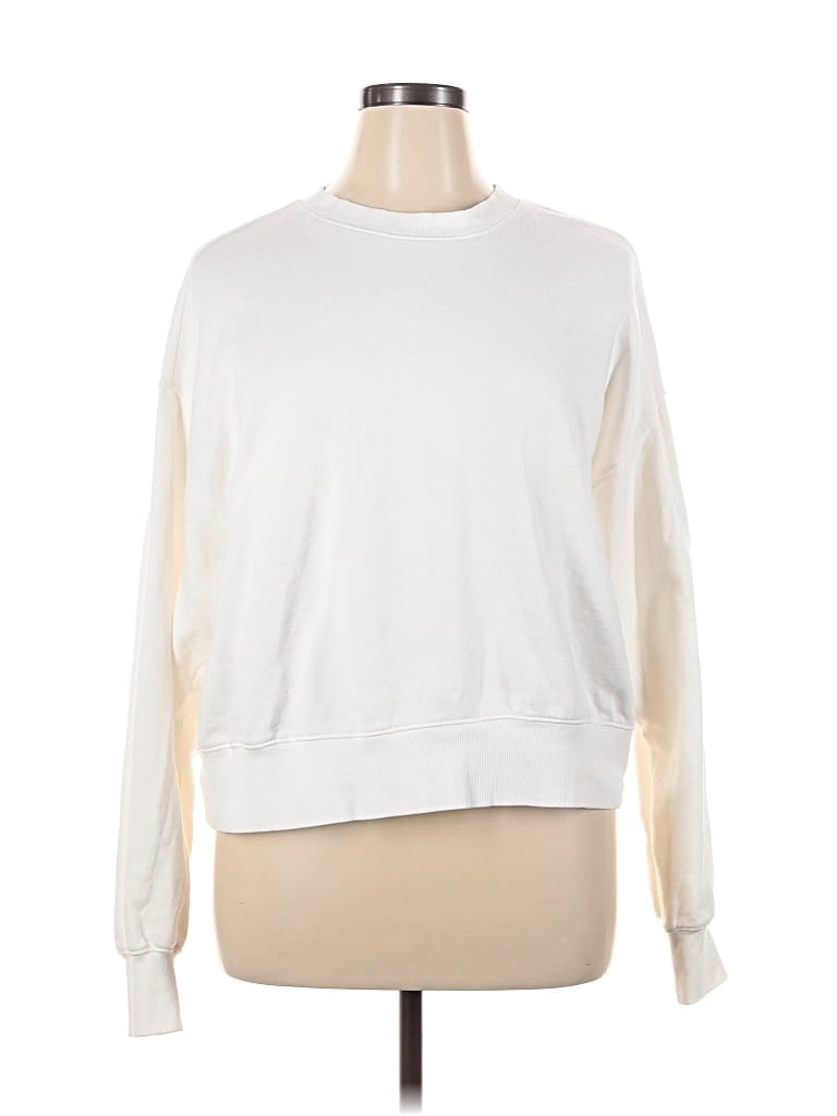 Pre-owned Old Navy Long Sleeve T-shirt In White