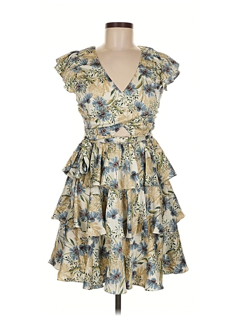 Pre-owned En Saison Cocktail Dress In Gold