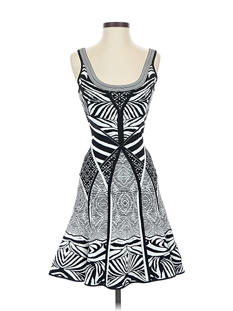 Pre-owned Diane Von Furstenberg Cocktail Dress In Black