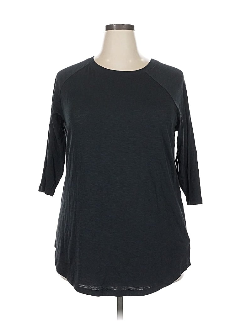 Torrid 3/4 Sleeve T-shirt In Black
