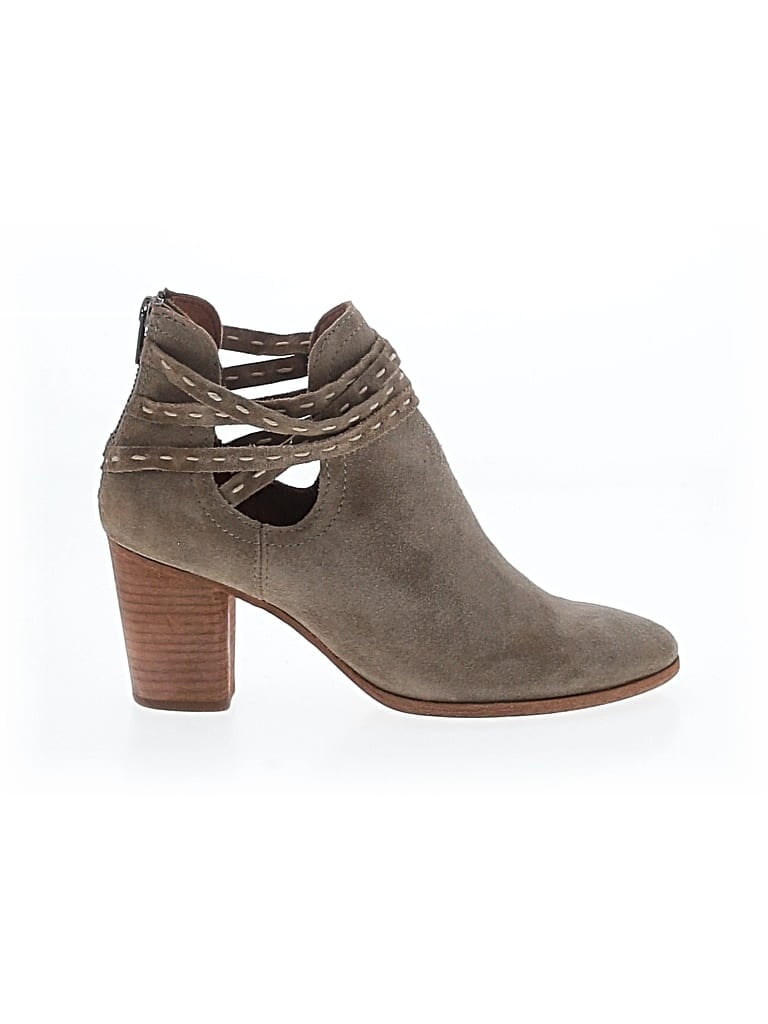 Pre-owned Frye Ankle Boots In Brown