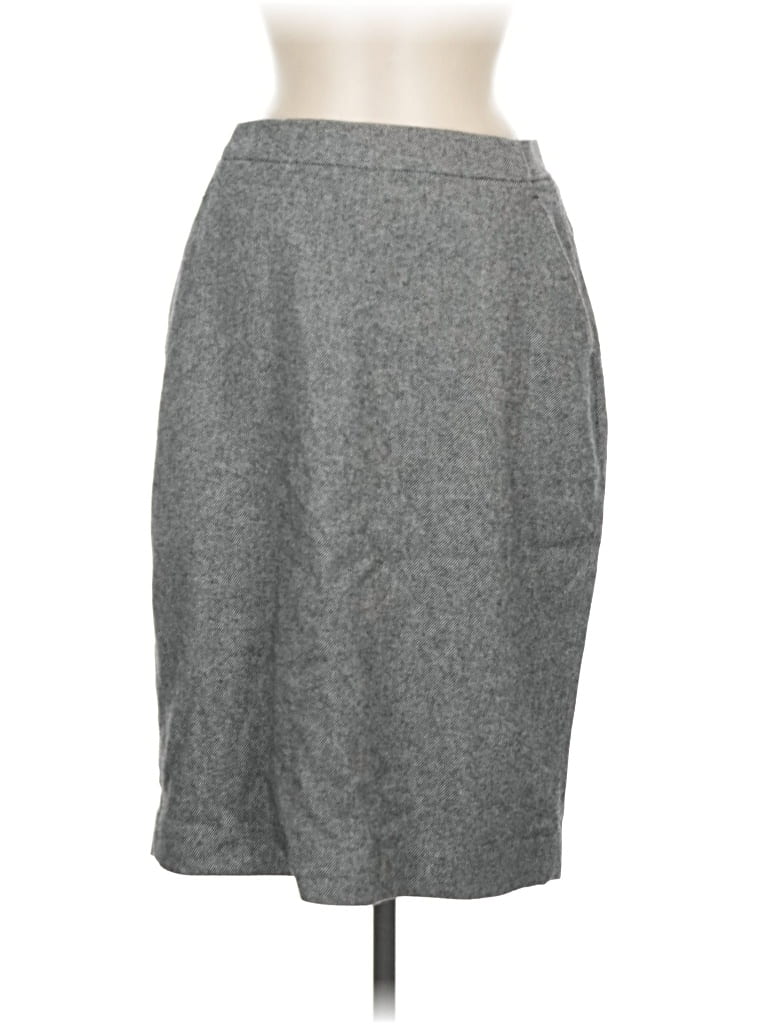 Pre-owned Uniqlo Casual Skirt In Gray