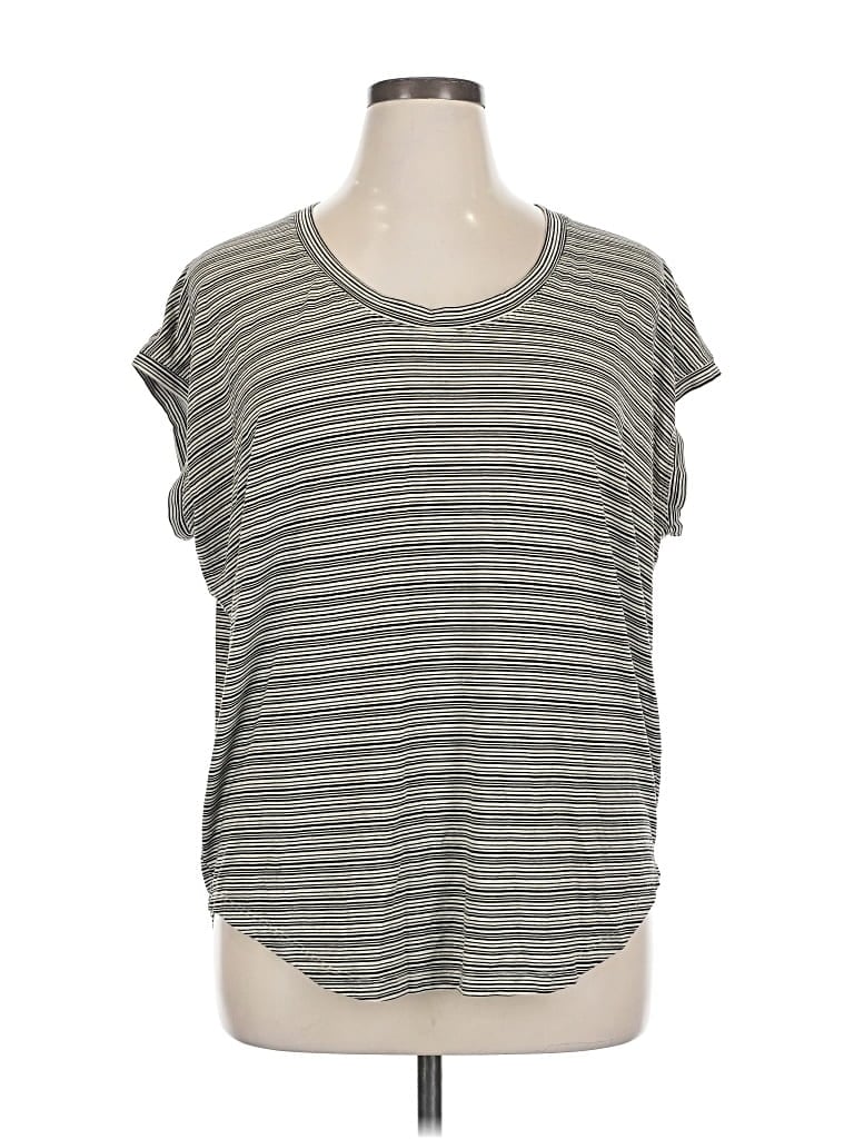 Pre-owned Athleta Short Sleeve Top Gray Scoop Neck Tops