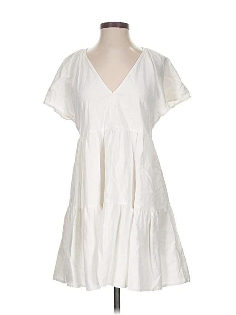 Pre-owned Universal Thread Casual Dress In White