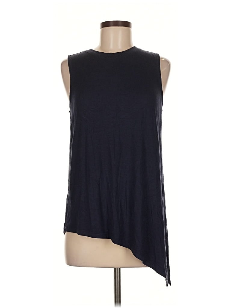 Pre-owned Athleta Sleeveless T-shirt In Black