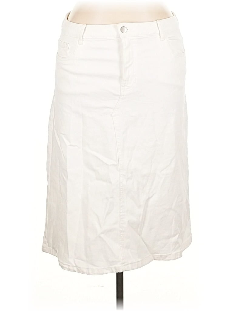 Pre-owned Baccini Casual Skirt In White