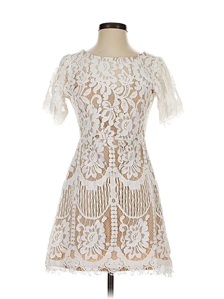 Pre-owned Lulus Cocktail Dress In White