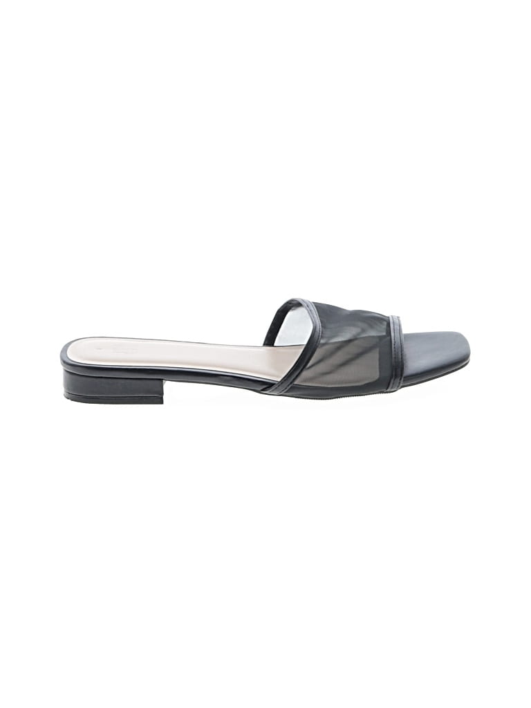 Pre-owned Gap Sandals In Black