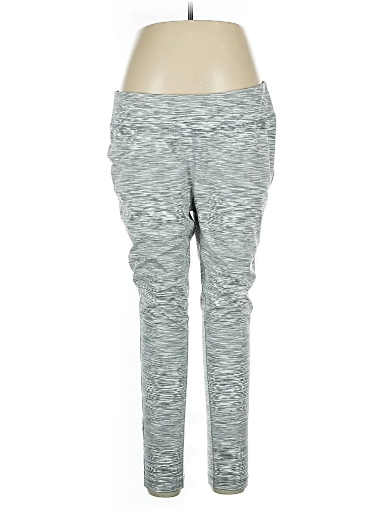 Pre-owned Zenergy By Chico's Active Pants In Gray