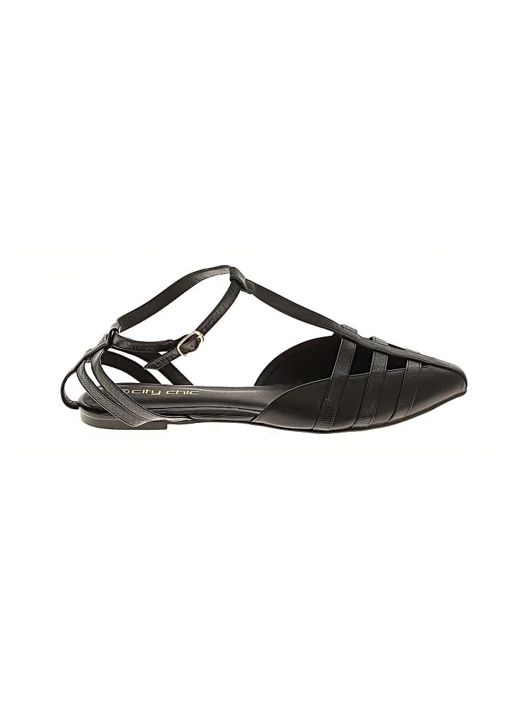 Pre-owned City Chic Flats In Black
