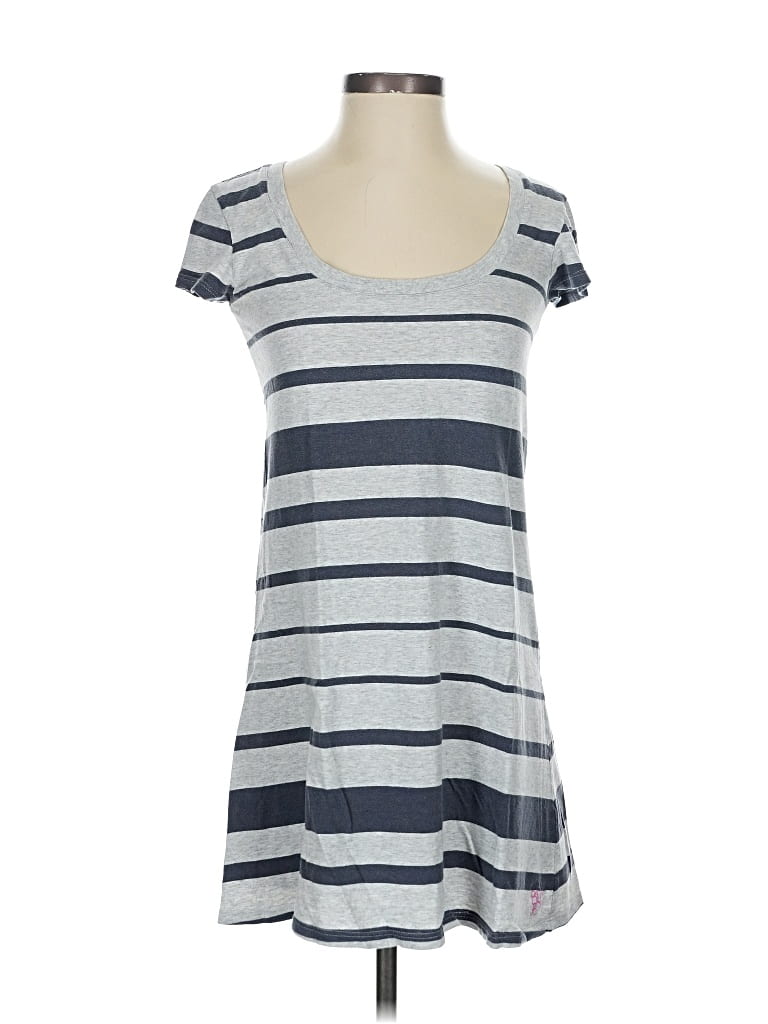 Pre-owned Billabong Short Sleeve T-shirt In Gray