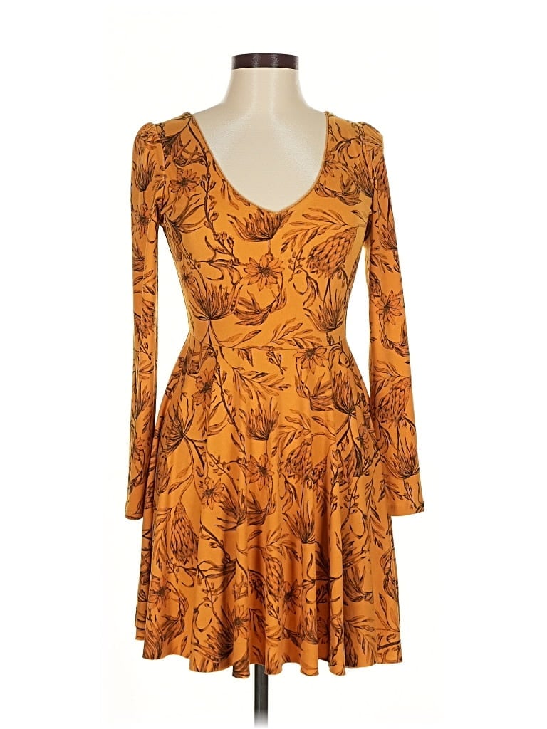 Pre-owned Kimchi Blue Casual Dress In Orange