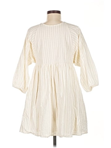 Urban Outfitters Casual Dress (view 2)