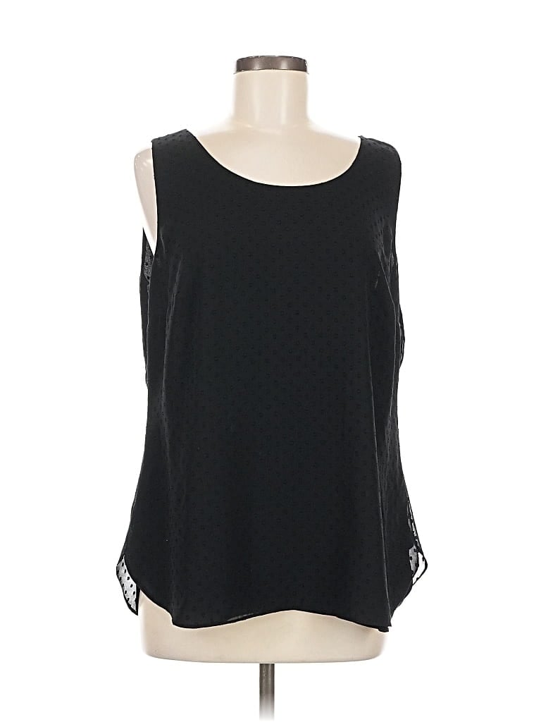 Pre-owned Chico's Sleeveless Blouse In Black