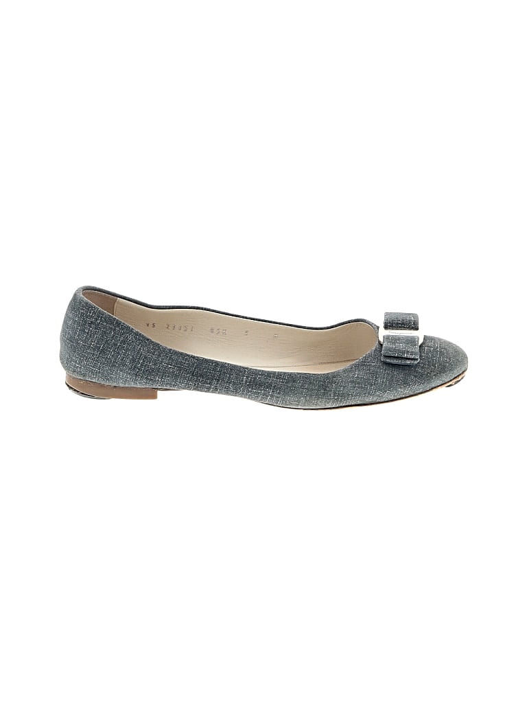 Pre-owned Ferragamo Flats In Blue