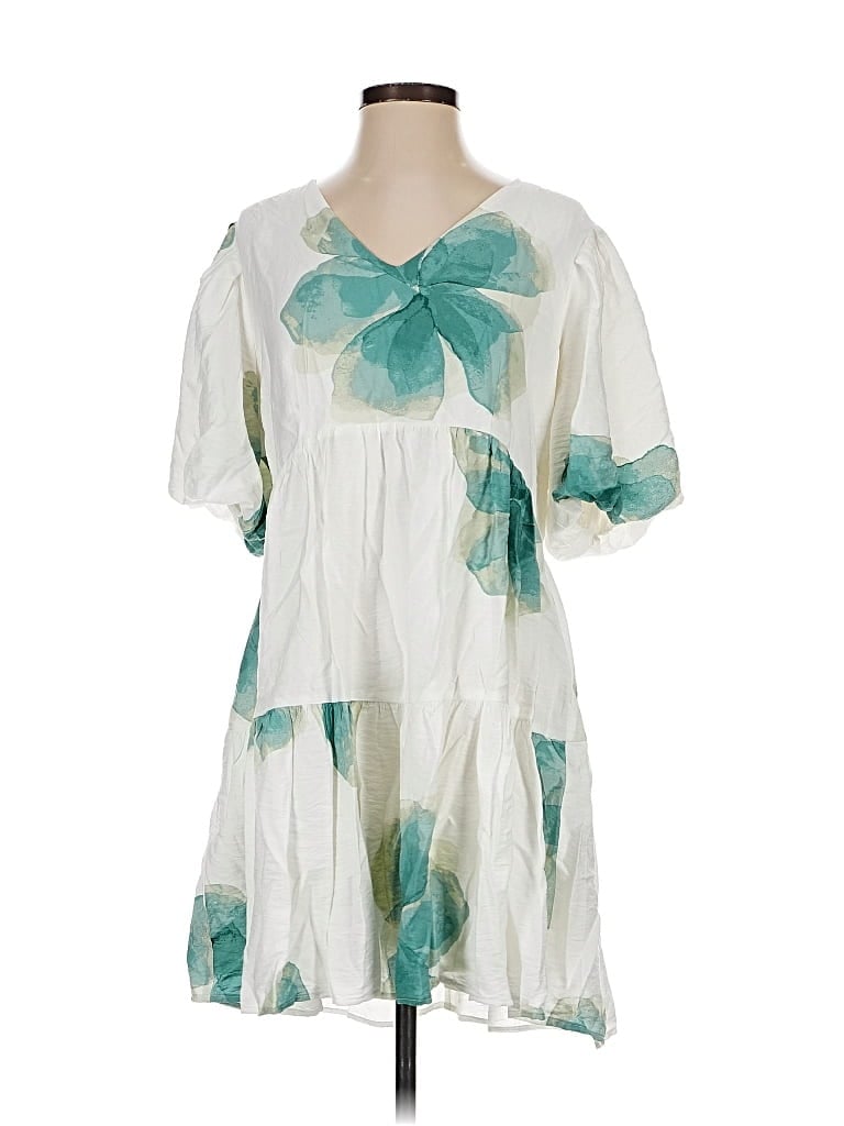 Pre-owned Nine West Casual Dress In White