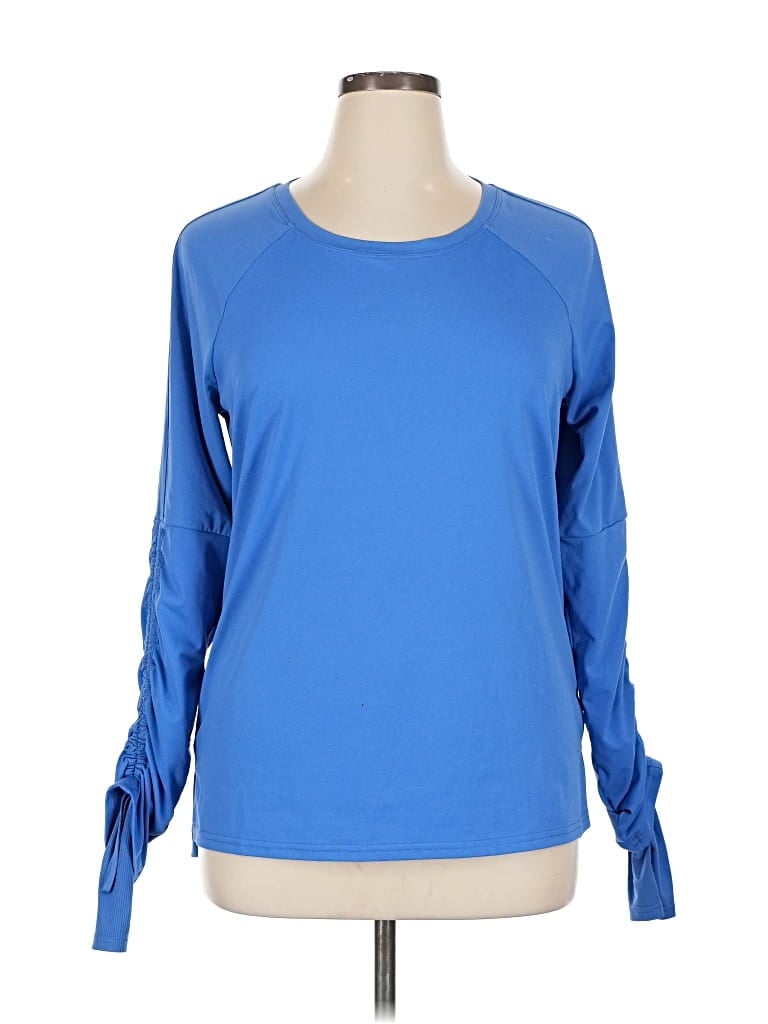 Pre-owned Fabletics Long Sleeve T-shirt In Blue