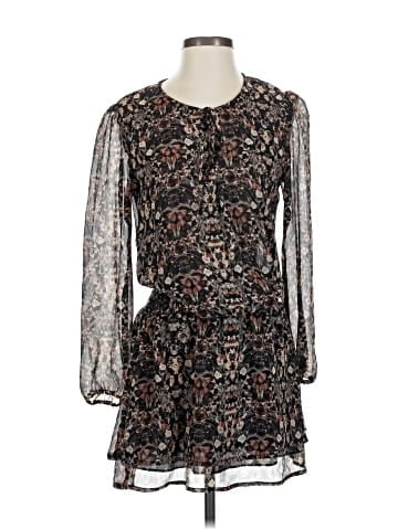 Veronica M. Casual Dress (view 1)