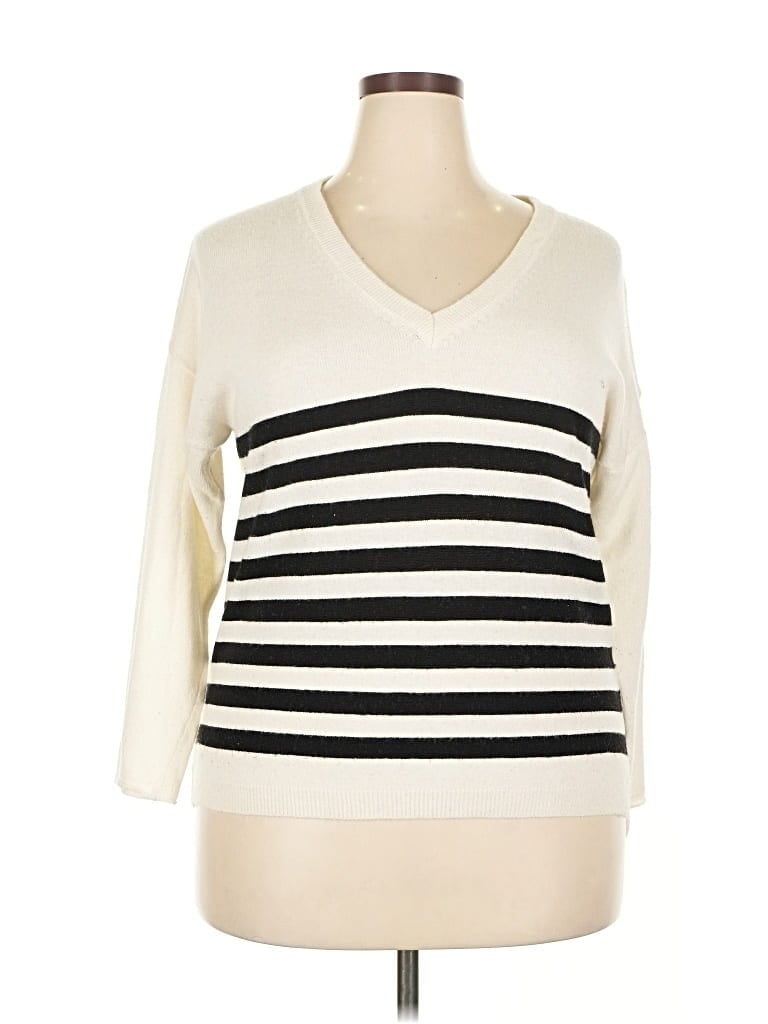 Pre-owned Baci Pullover Sweater In White