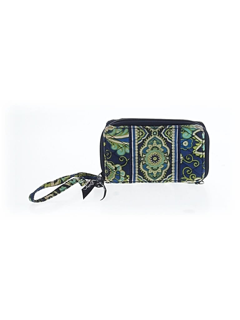 Pre-owned Vera Bradley Wristlet In Blue