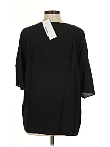 Collection of Style 3/4 Sleeve Top (view 2)