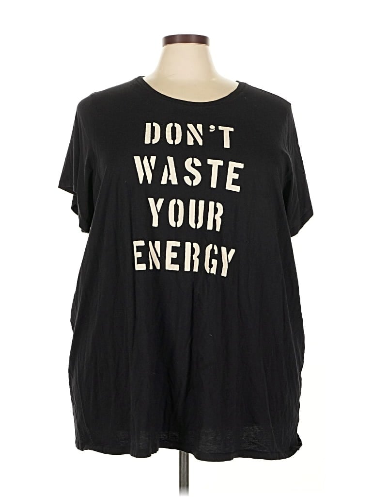 Pre-owned Torrid Short Sleeve T-shirt In Black