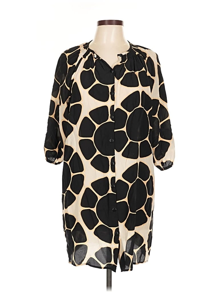 Pre-owned Tucker Kimono In Black