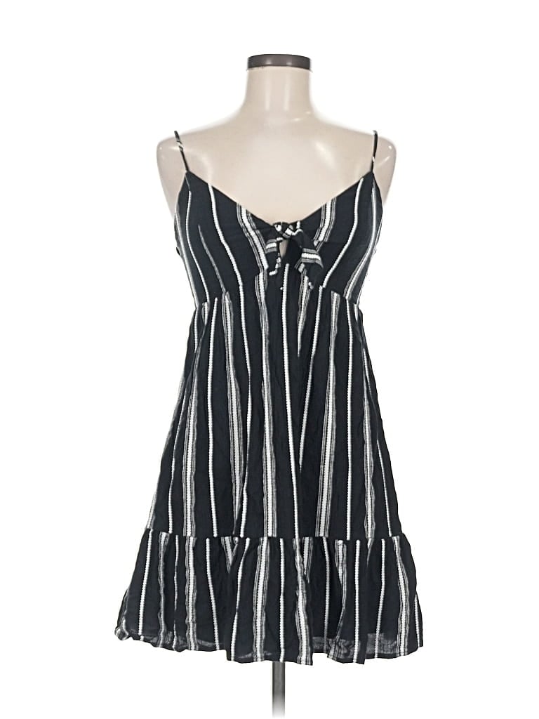 Pre-owned Trixxi Casual Dress In Black