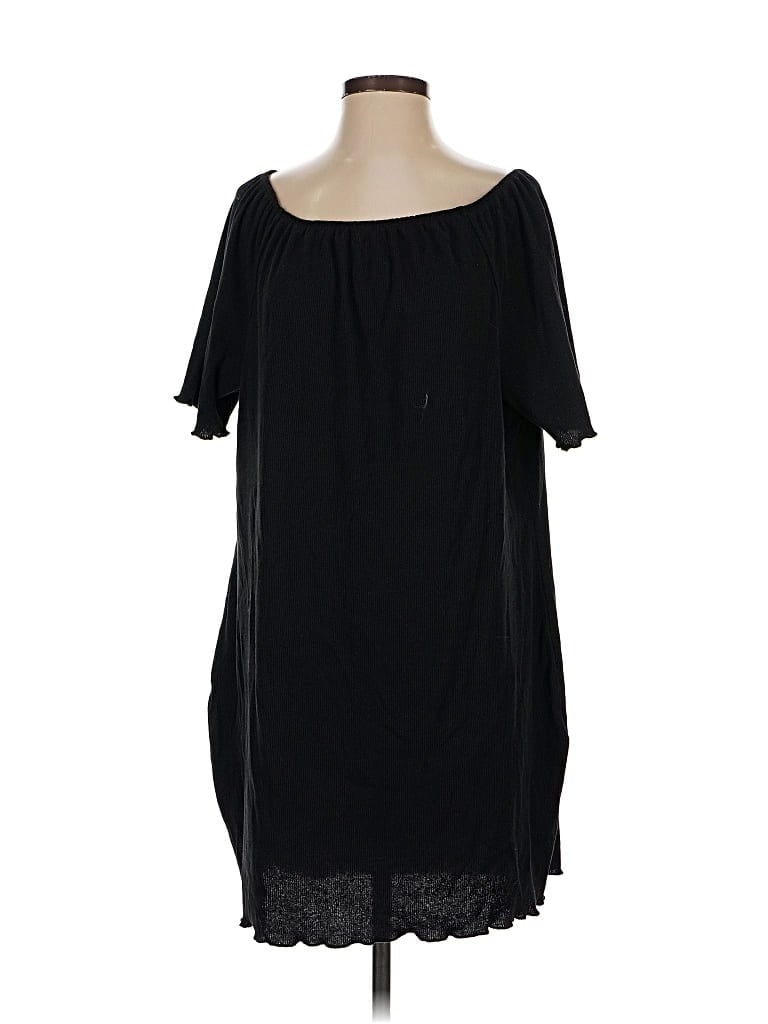 Prettylittlething Casual Dress In Black