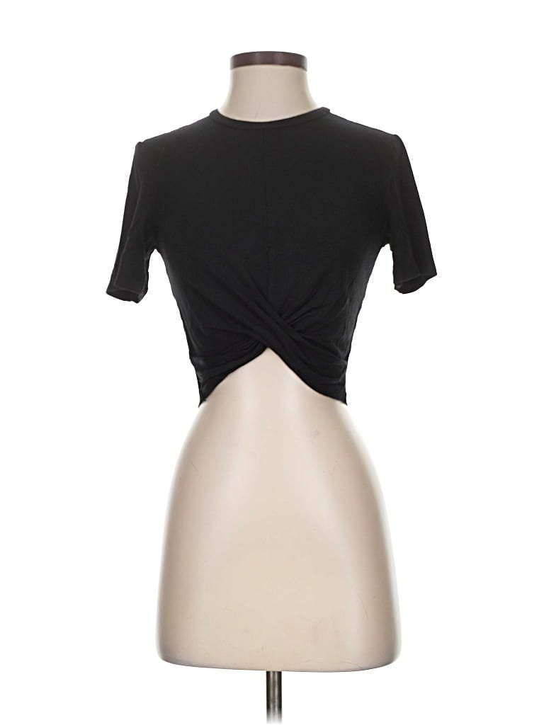 Pre-owned Divided By H&m Short Sleeve T-shirt In Black