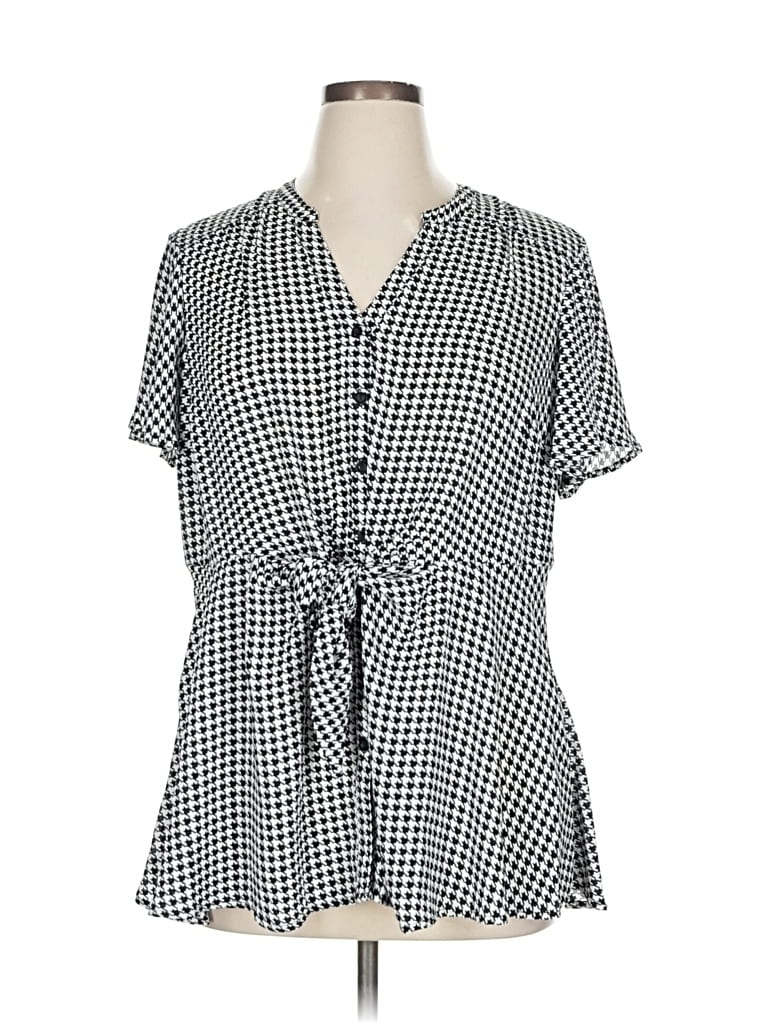 Torrid Short Sleeve Blouse In Black