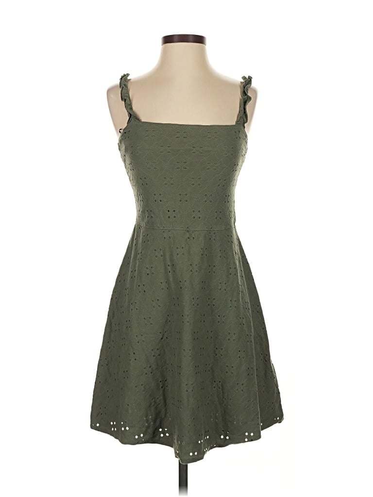 Pre-owned Hollister Casual Dress In Green