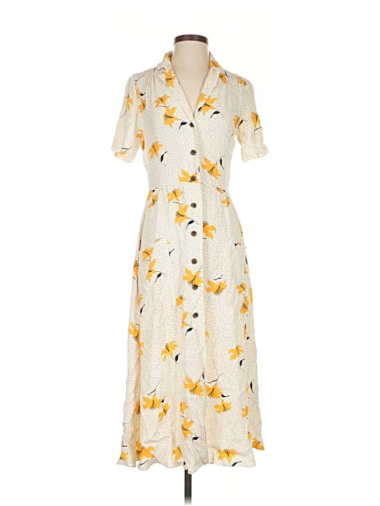 Pre-owned Urban Outfitters Casual Dress In White