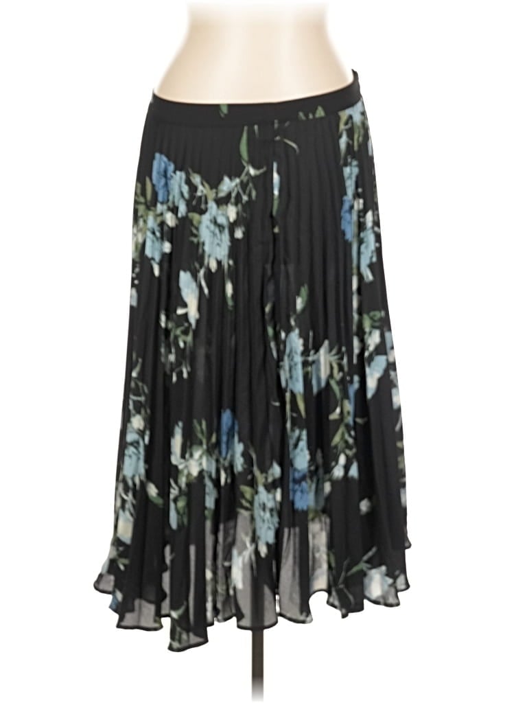 Pre-owned Vince Camuto Casual Skirt In Black