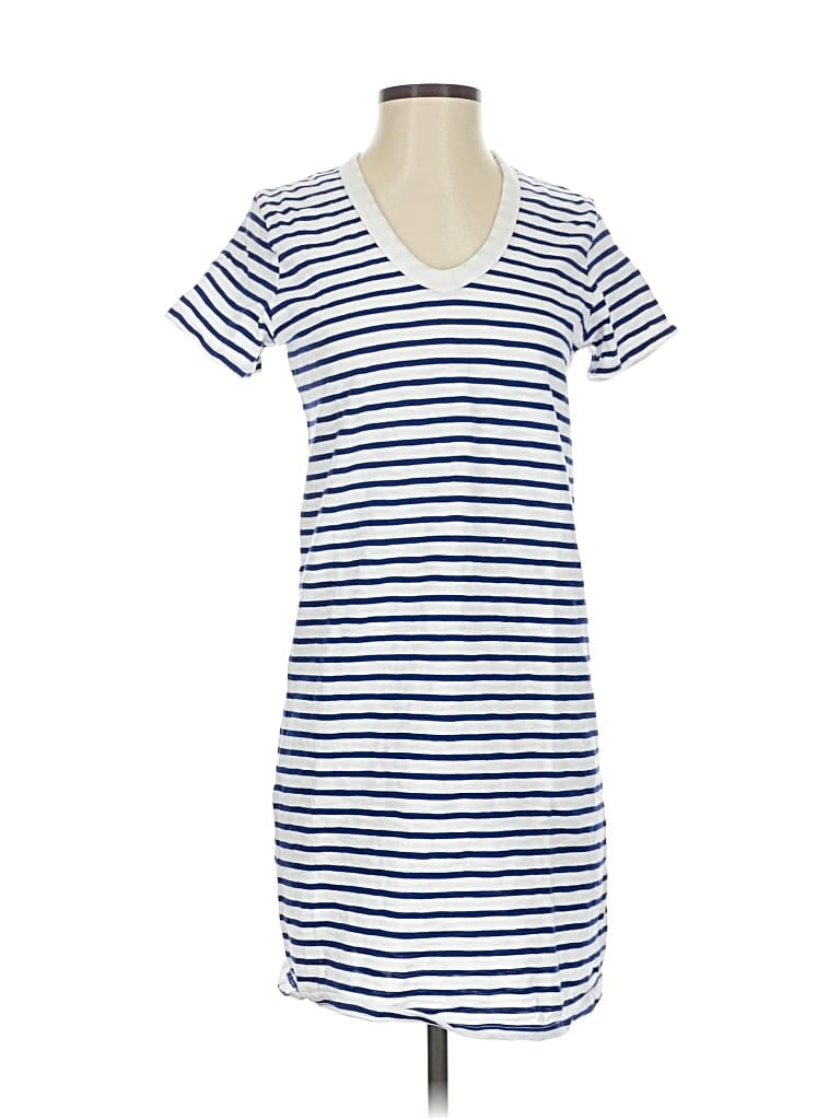 Pre-owned Universal Thread Casual Dress In Blue