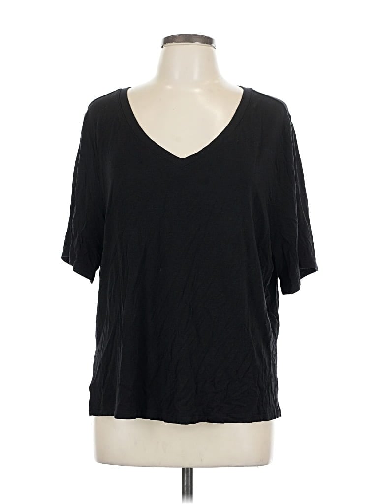 Pre-owned Athleta Short Sleeve T-shirt In Black