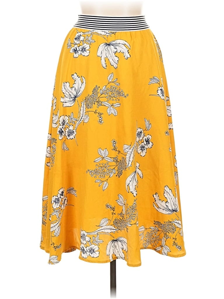 Pre-owned Lumie Casual Skirt In Yellow