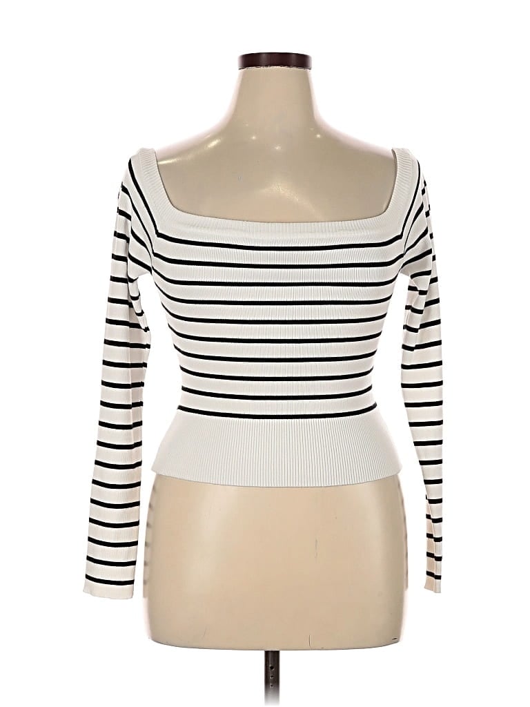 Pre-owned Charlotte Russe Cardigan Sweater In White