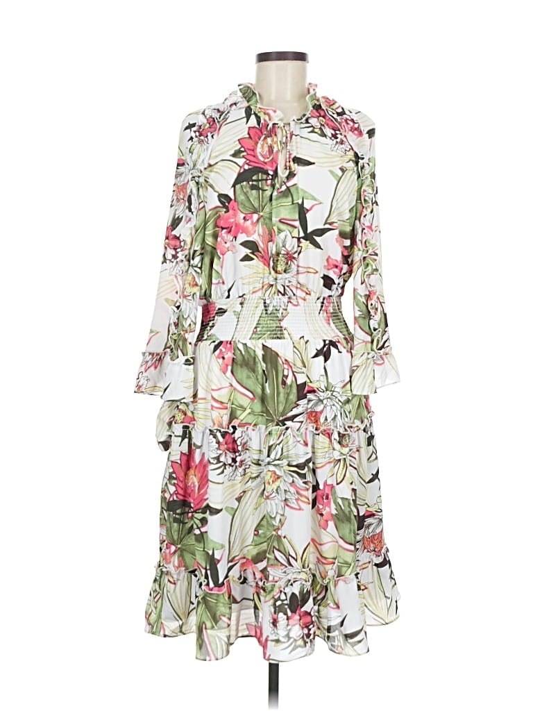 Pre-owned Chico's Casual Dress In White